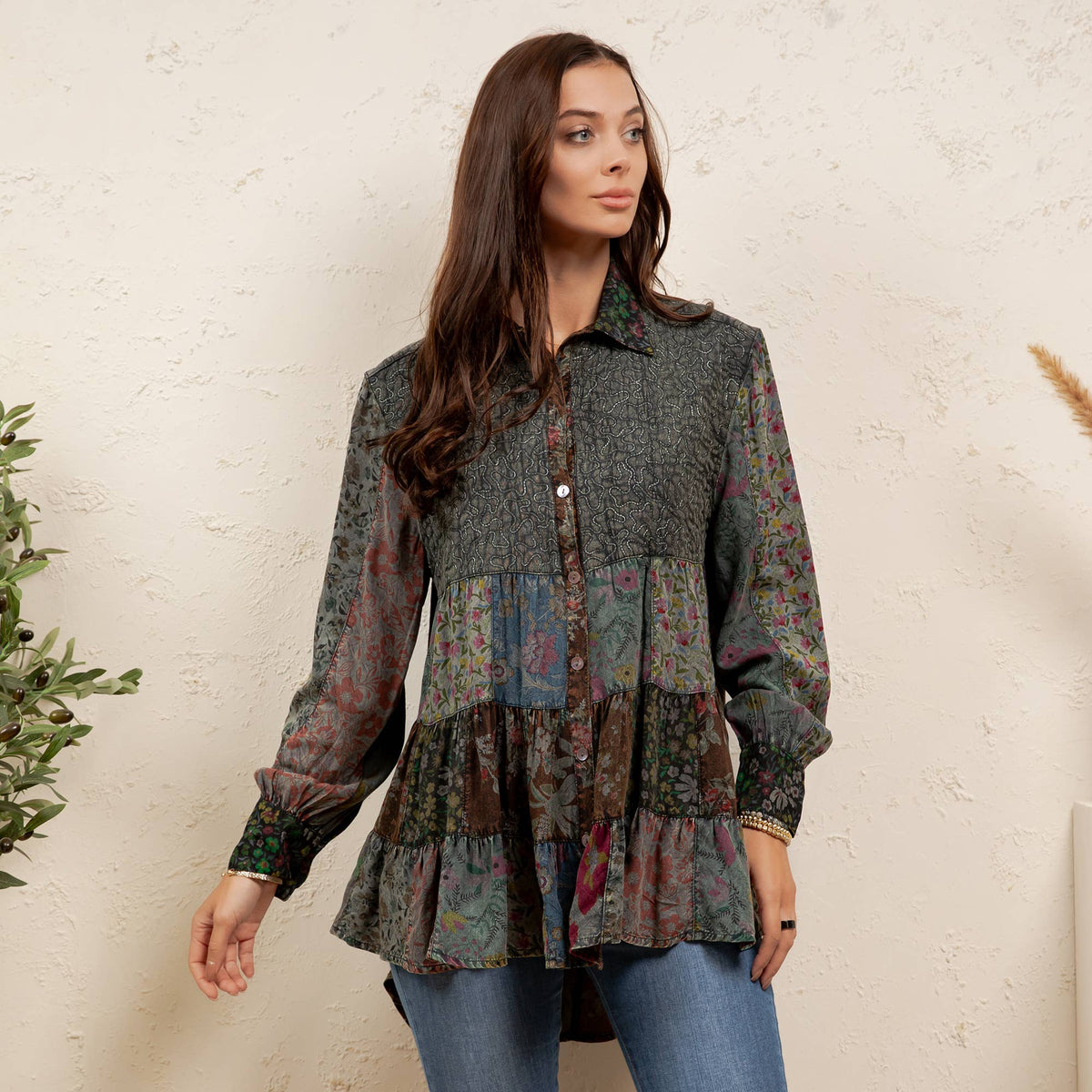 Vintage Floral Boho Ruffle Hem Button Down Tunic Top NEW — image 2